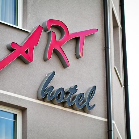 Art Hotel สลาวอนสกีบรอด ภายนอก รูปภาพ
