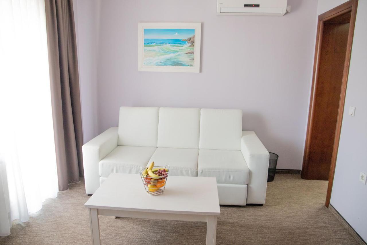 Art Hotel สลาวอนสกีบรอด ภายนอก รูปภาพ