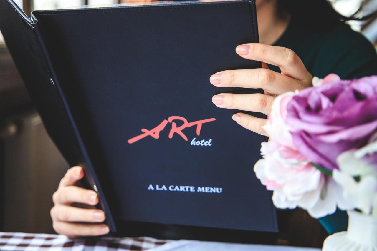 Art Hotel สลาวอนสกีบรอด ภายนอก รูปภาพ