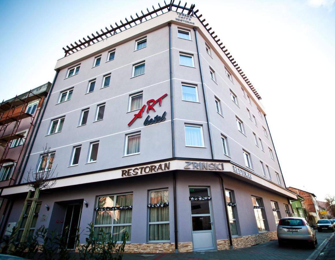 Art Hotel สลาวอนสกีบรอด ภายนอก รูปภาพ