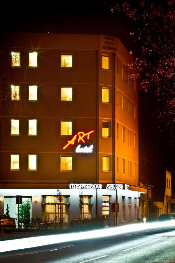 Art Hotel สลาวอนสกีบรอด ภายนอก รูปภาพ
